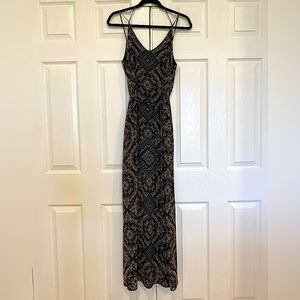 ASTR the Label - leopard print dress with black diamond like patterns